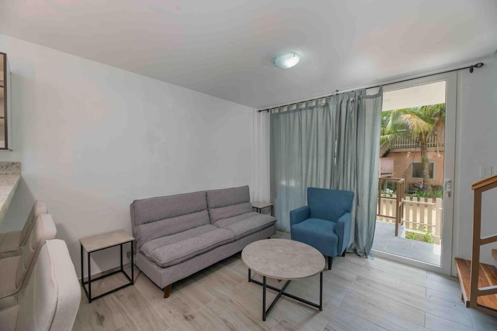 Cozy Beach Villa At The Shores 5 Minutes From The Beach West End Extérieur photo